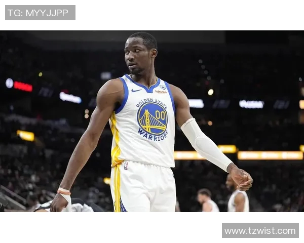 2017年勇士与76人对决回顾:一场篮球盛宴的精彩瞬间与战术解析 2017年勇士与76人对决回顾:一场篮球盛宴的精彩瞬间与战术解析